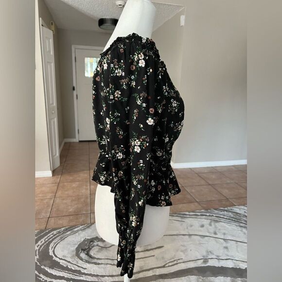 Almost Famous Women’s Floral Top / Blouse - Picture 2 of 8